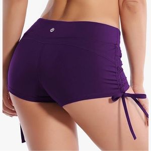 String shorts for hot yoga / volleyball